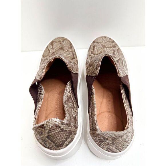 Gentle Souls Kenneth Cole Sneakers 6 Leather Snake Print Antique‎ Gold Slip On - Picture 7 of 9